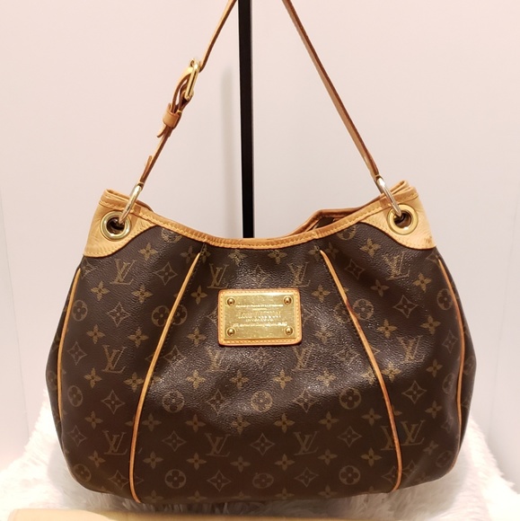Louis Vuitton Handbags - 100% Auth Louis Vuitton Galleria Shoulder Bag